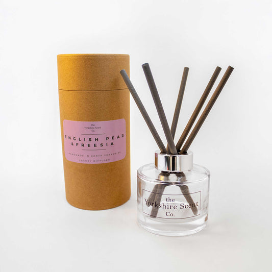 English Pear & Freesia Diffuser